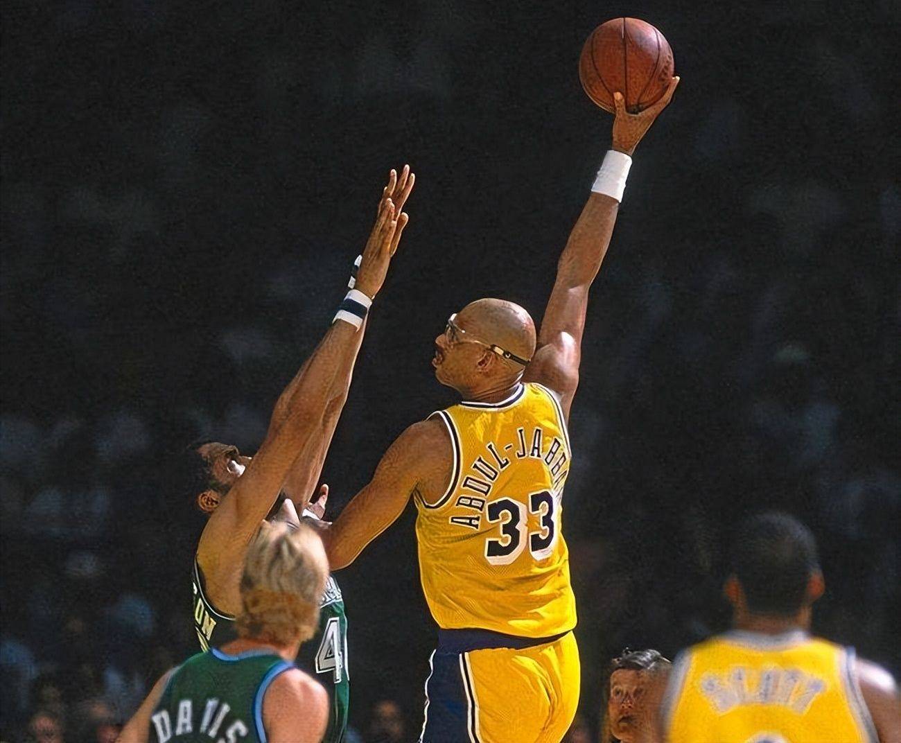 攻把库里牵 攻把库里牵