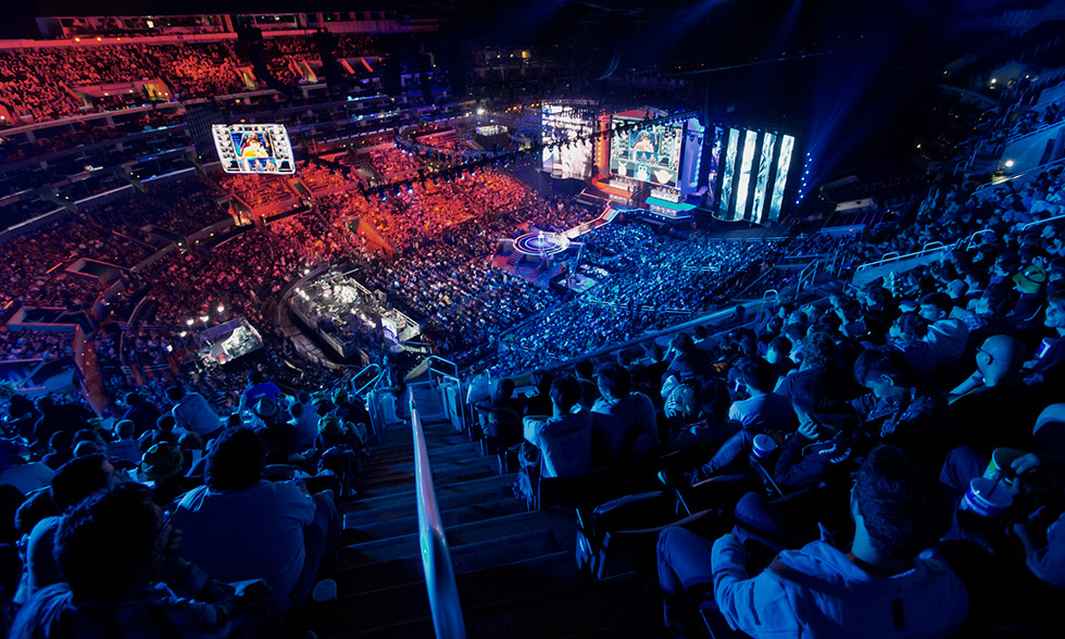 穿防线脚下 穿防线脚下